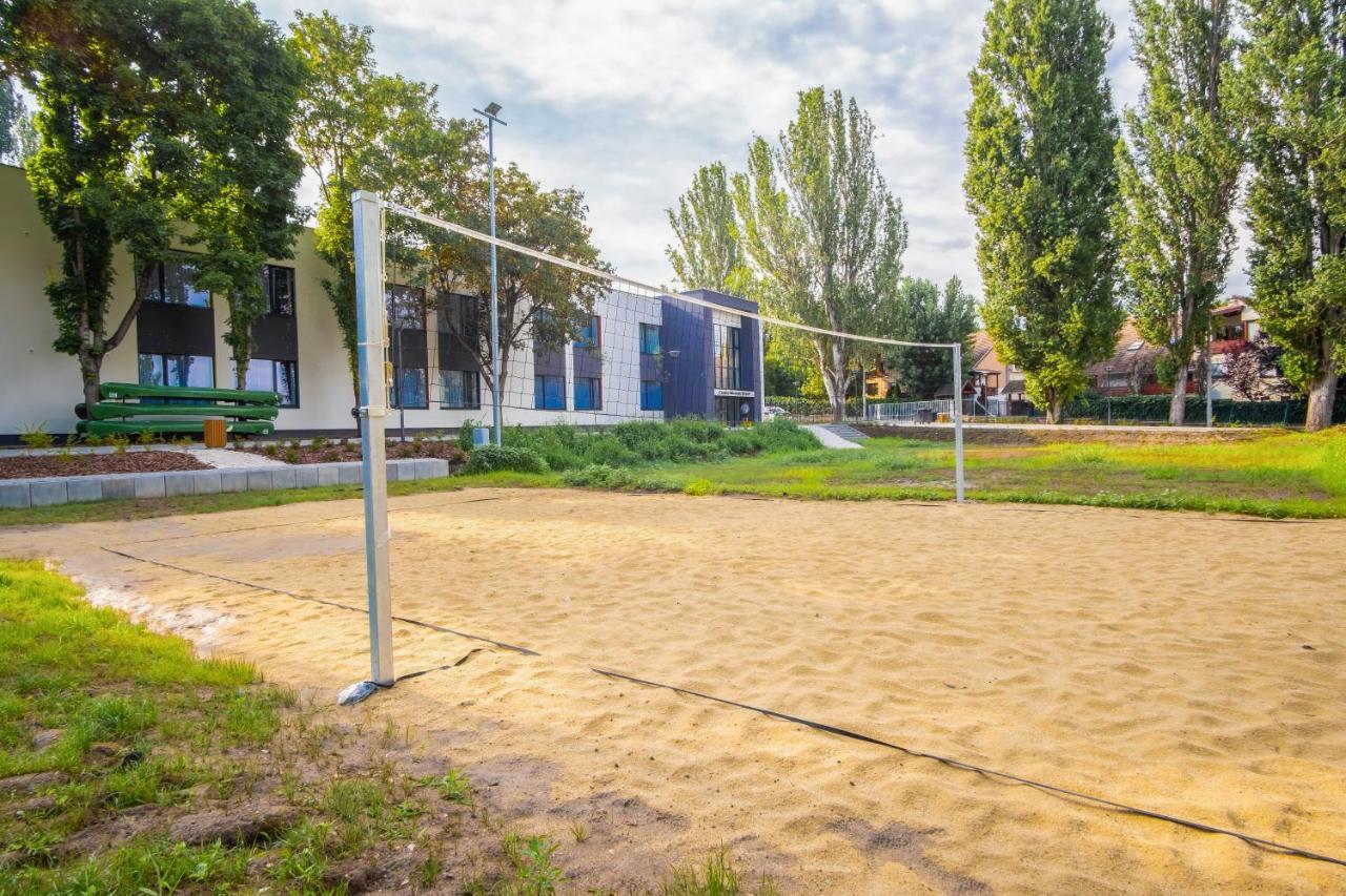 Ciszterci Rendezvenykoezpont Bed & Breakfast Balatonalmadi Bagian luar foto
