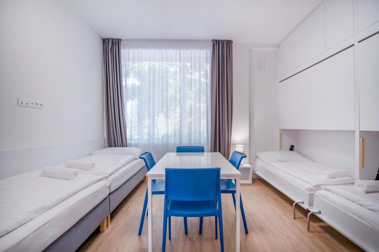 Ciszterci Rendezvenykoezpont Bed & Breakfast Balatonalmadi Bagian luar foto