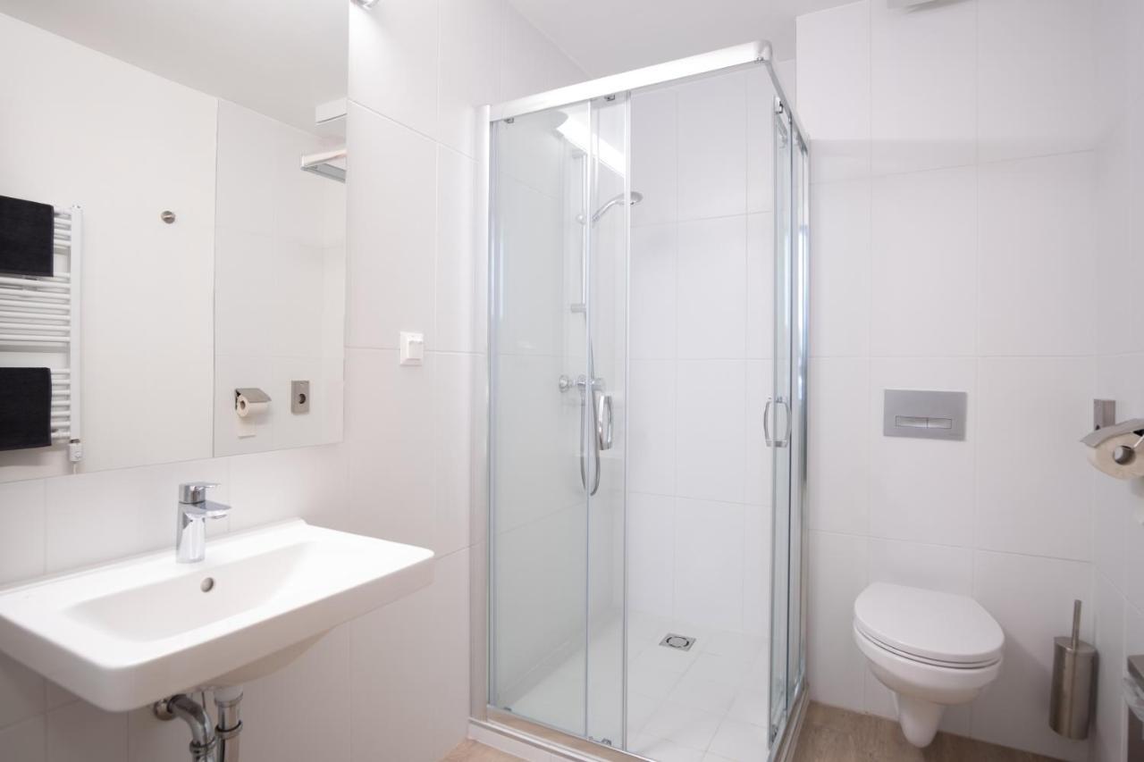 Ciszterci Rendezvenykoezpont Bed & Breakfast Balatonalmadi Bagian luar foto