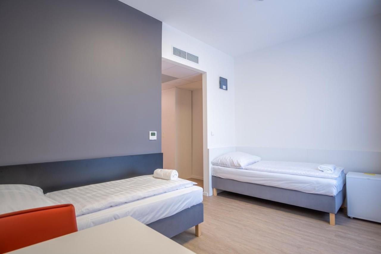 Ciszterci Rendezvenykoezpont Bed & Breakfast Balatonalmadi Bagian luar foto